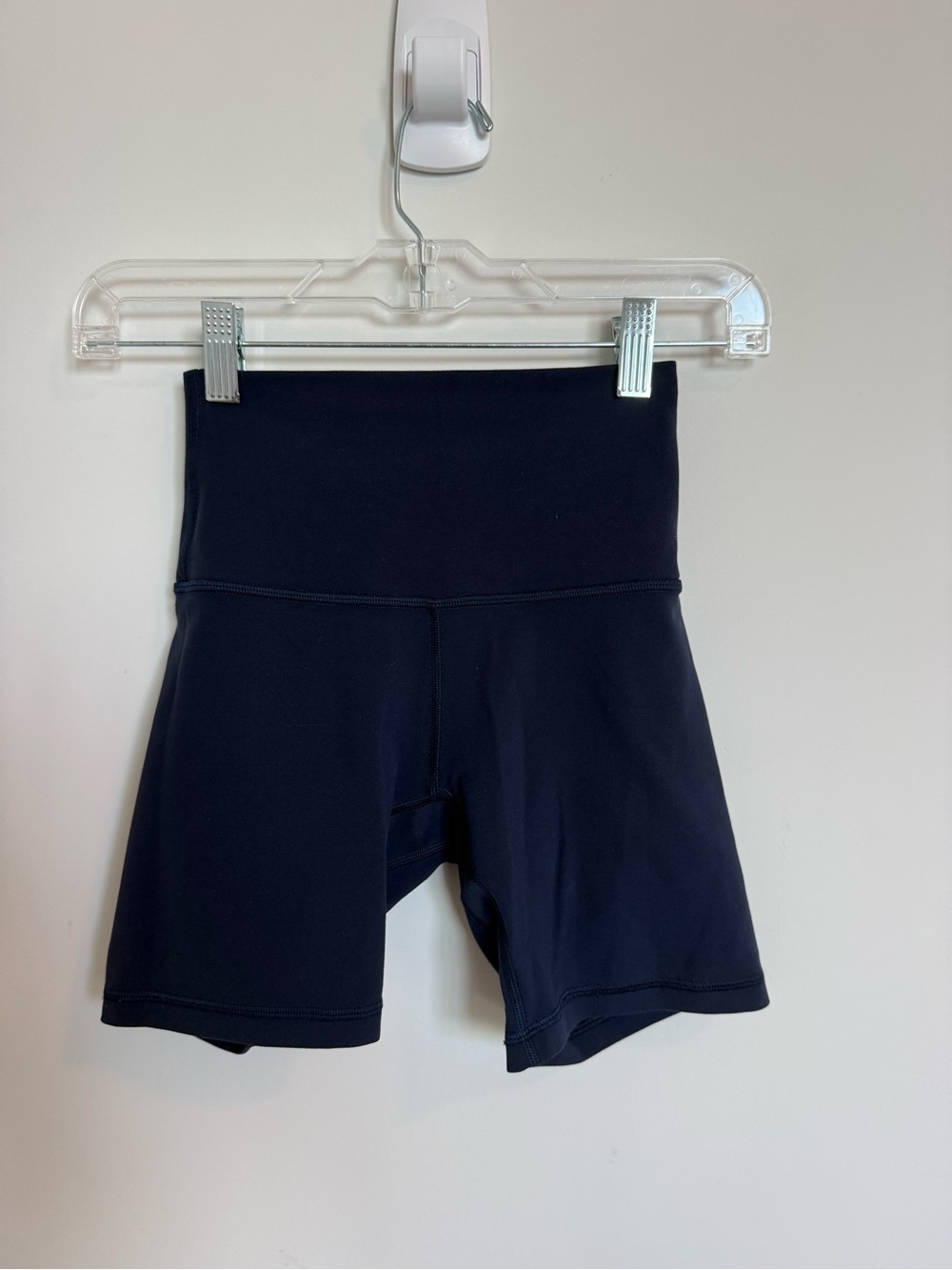 Lululemon Align Women's High-Rise 4” Inseam Navy Bike Shorts - Picture 2 of 2